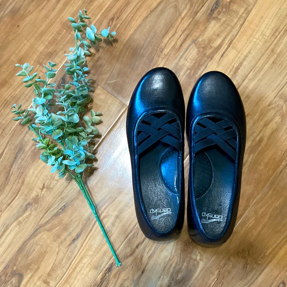 Dansko Criss-Crossed Strap Heeled Black Clogs